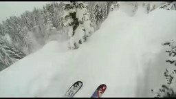 Крутой спуск на лыжах от первого лица